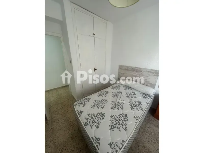 Magamistoad - Furnished Flat with Glass Balcony in Melilla