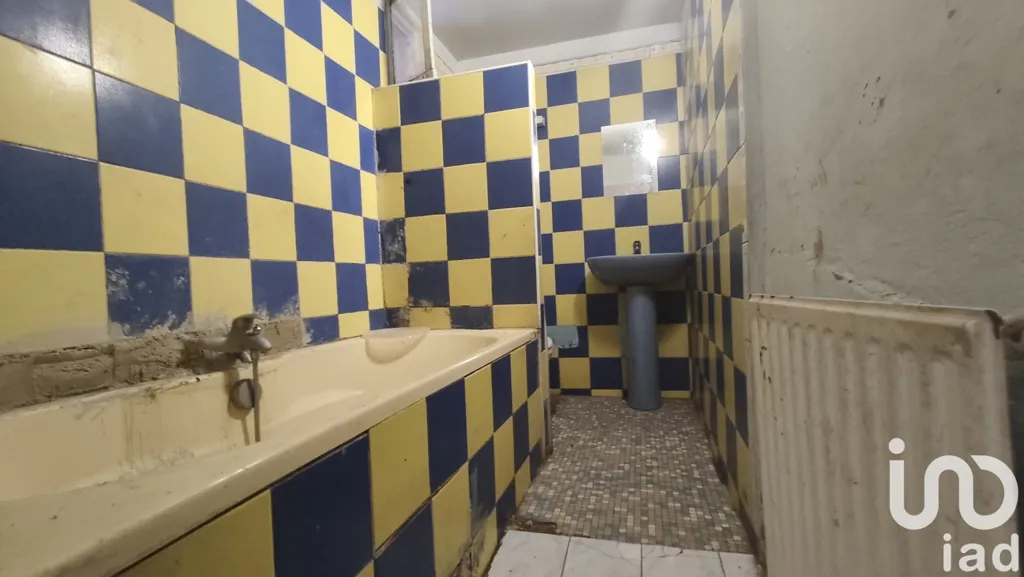 Vannitoad - Renovable Flat with Balcony in Drancy