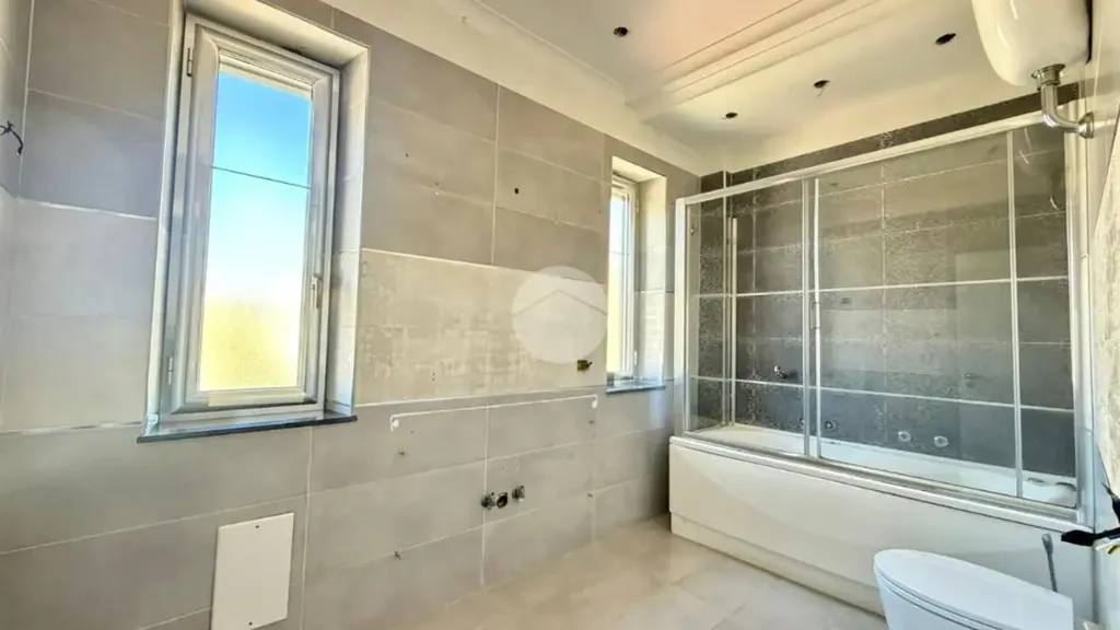 Salles de bain - Rustic Apartment with Balconies in Naples