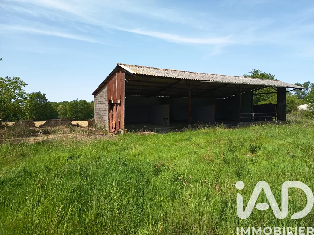 Aed - Stabling with Metal Frame in Essarts-en-Bocage