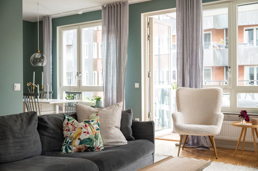 Living Room - Apartment with Balcony in Södermalm, Stockholm