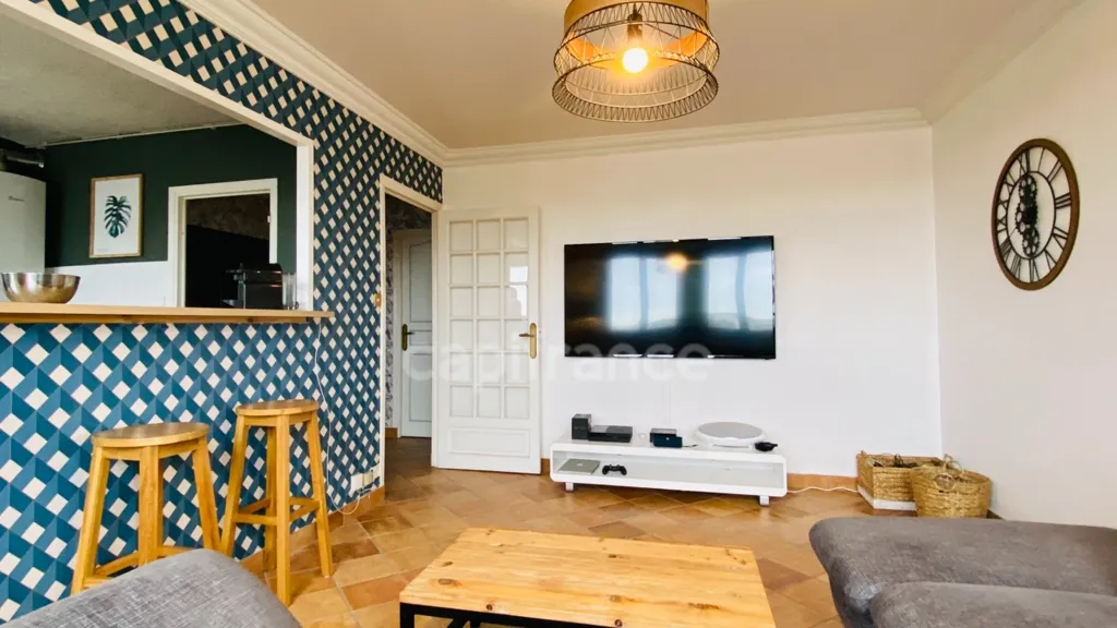 Elutuba - Bright 3-Bedroom Apartment with Balcony in Quimper
