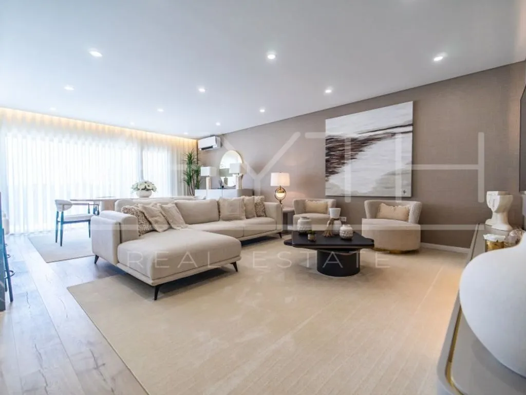 Elutuba - Luxury Duplex Flat with Terrace in Portas da Cidade