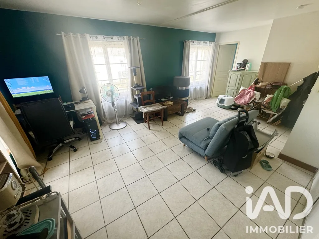 Séjour - Appartement 2 Pièces en Centre-Ville de Jargeau