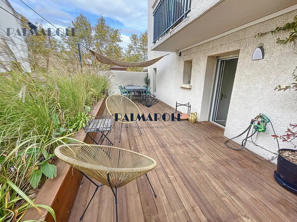 Terrasse - Appartement T3 Traversant avec Terrasse à Perpignan