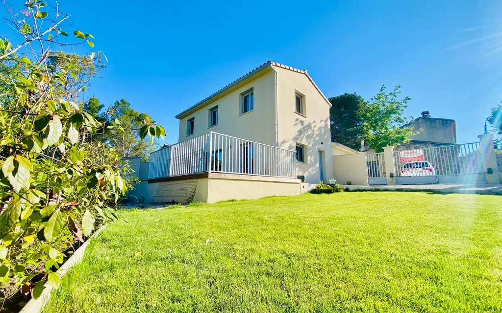 Aed - Modern Villa with Pool in Loriol-du-Comtat