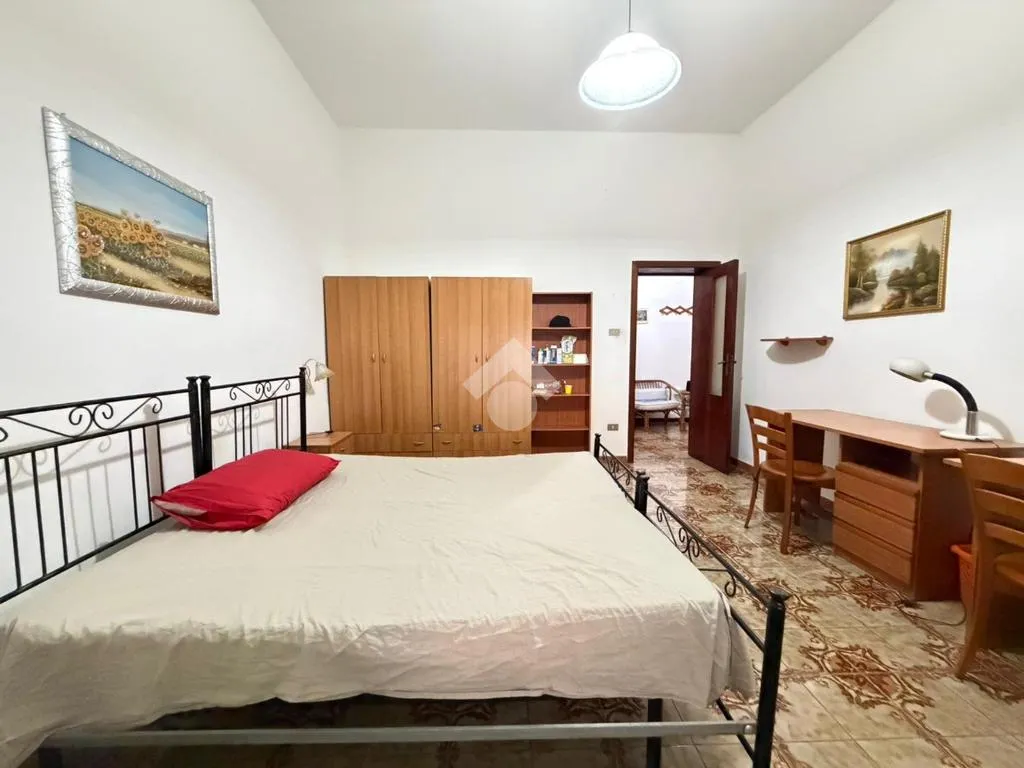 Chambres - Ground Floor Trilocale in University Area, Lecce