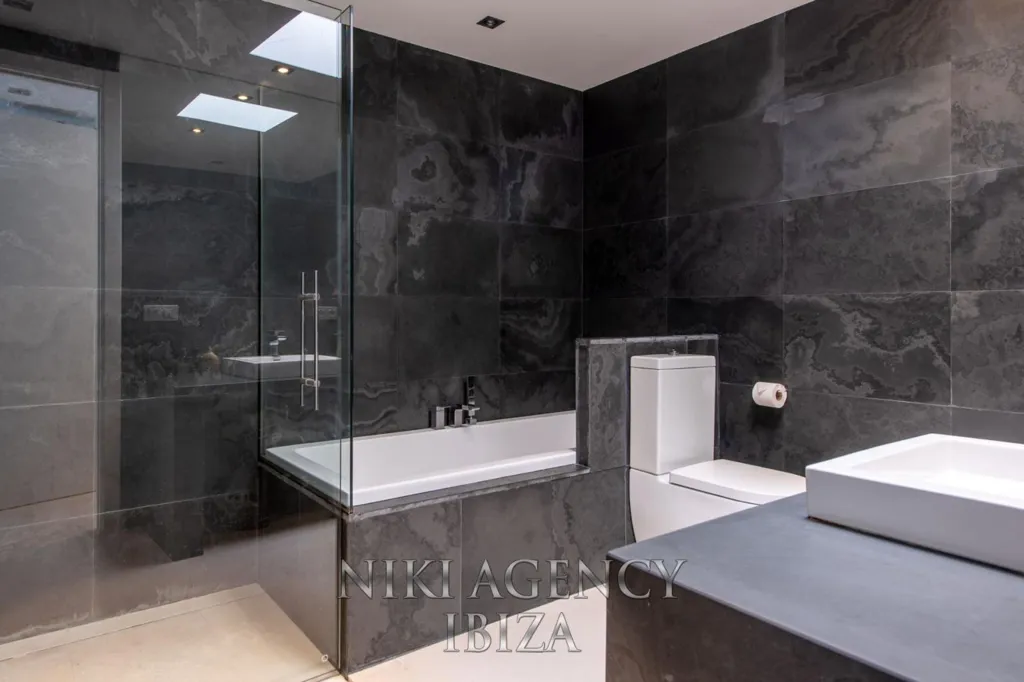 Vannitoad - Contemporary Chalet with Private Pool in Cala Vedella