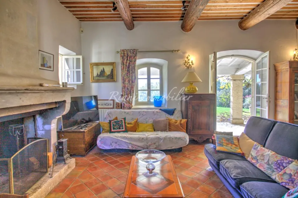 Elutuba - House with Pool and Luberon View in Cabrières-d'Avignon