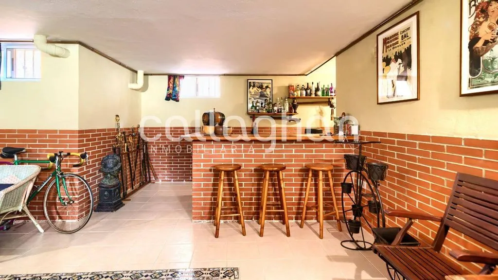 Rooms - Luxury Detached House with Pool in Paterna