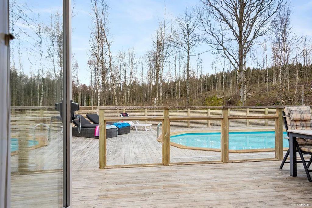 Bassein - Villa with Pool in Borås
