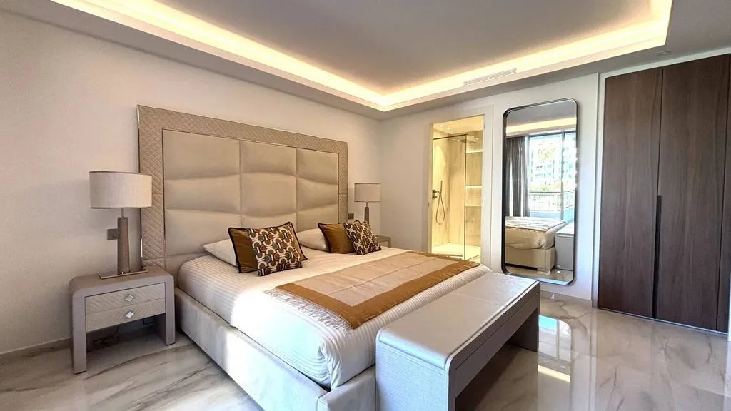 Magamistoad - 2-Bedroom Apartment with Sea View in Cannes Croisette