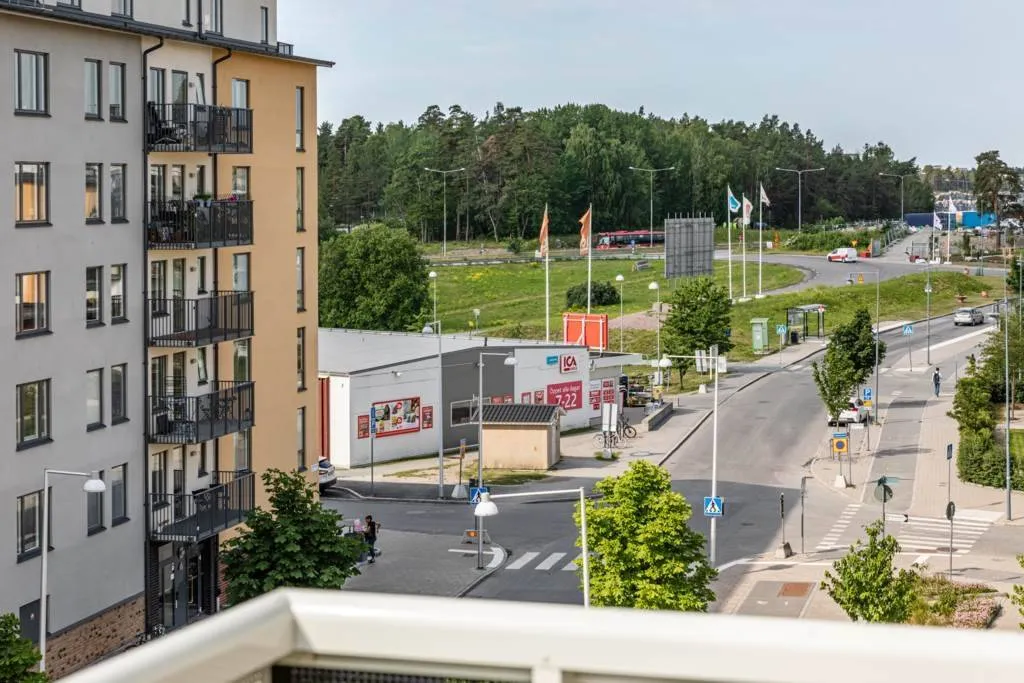 Rõdu - Apartment with Two Balconies in Järvastaden