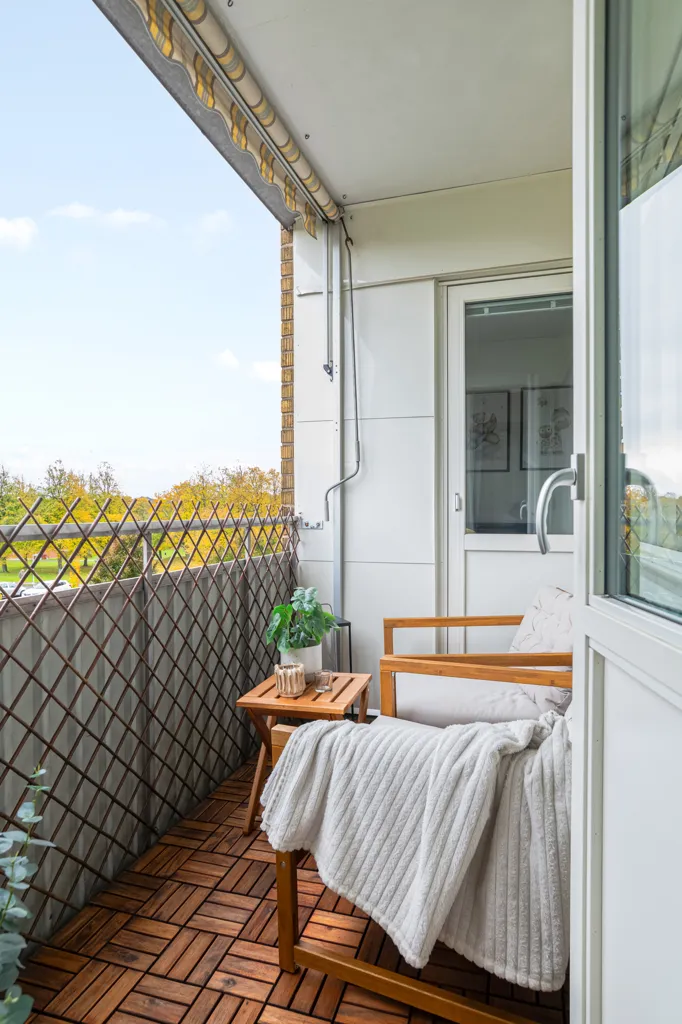 Balcon - Renovated Apartment with Balcony on Frontgatan