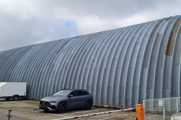 Garage - Industrial Plot with Warehouse in Tartu