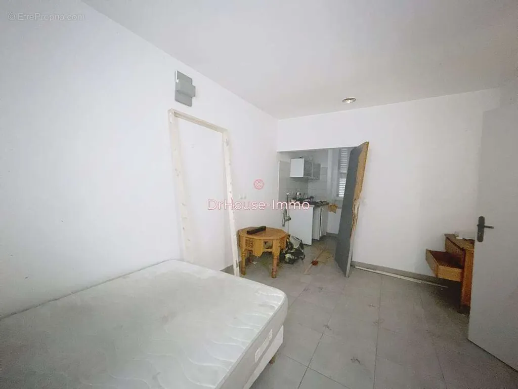 Bedrooms - Central Flat near Marseille Station