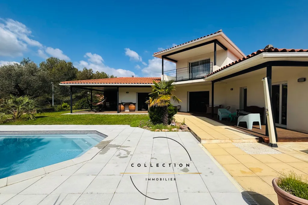 Piscina - Contemporary Villa with Pool in Grabels