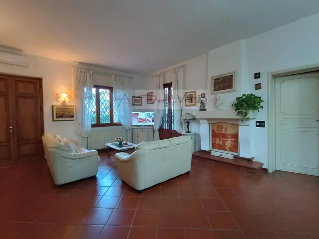 Elutuba - Central Villa with Garden in Forte Dei Marmi