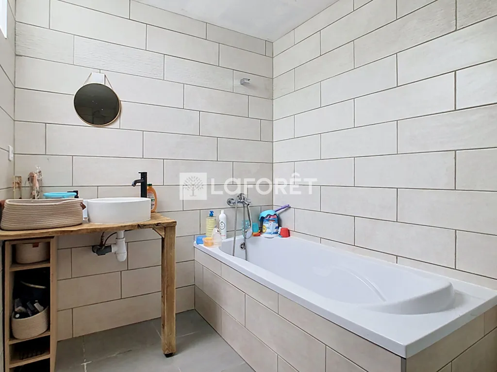 Salles de bain - Longère Rénovée au Calme à Mauron