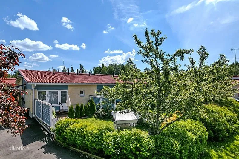 Õhuvaade - Terraced House with Private Sauna in Ilola, Vantaa