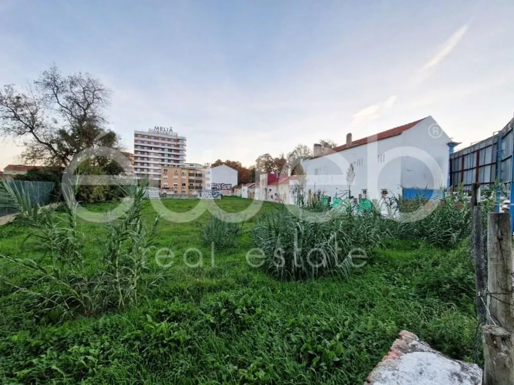 Aed - Development Land in Setúbal City Centre