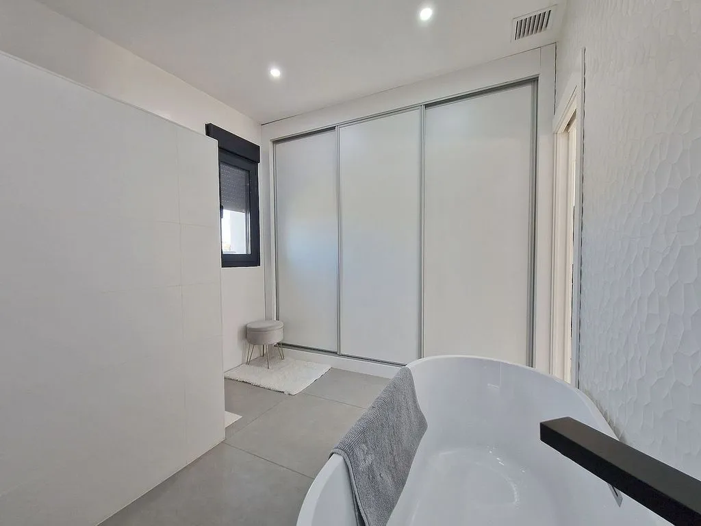 Vannitoad - Chalet with Pool in Toledo's Beato Area