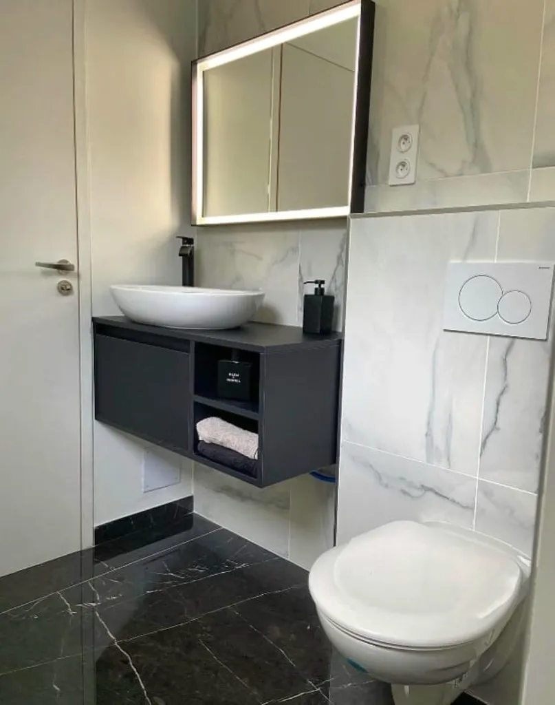 Salles de bain - Maison Contemporaine avec Vue Dégagée à Aubagne
