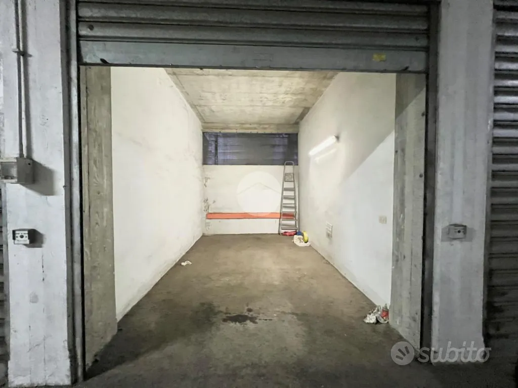 Garage - Single Car Box in Quarto Miglio