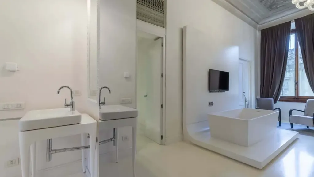 Bedrooms - Renaissance-Style Apartment with Terrace in Florence