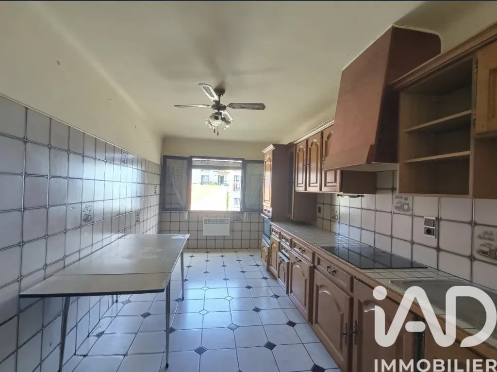 Cuisine - Appartement 4 Pièces avec Balcon et Garage à Perpignan