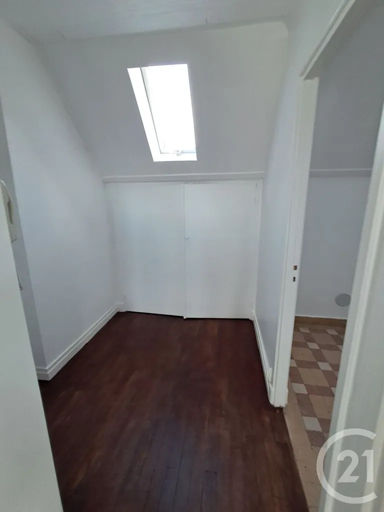 Pièces - Studio Spacieux à Calais Nord, Proche Commerces