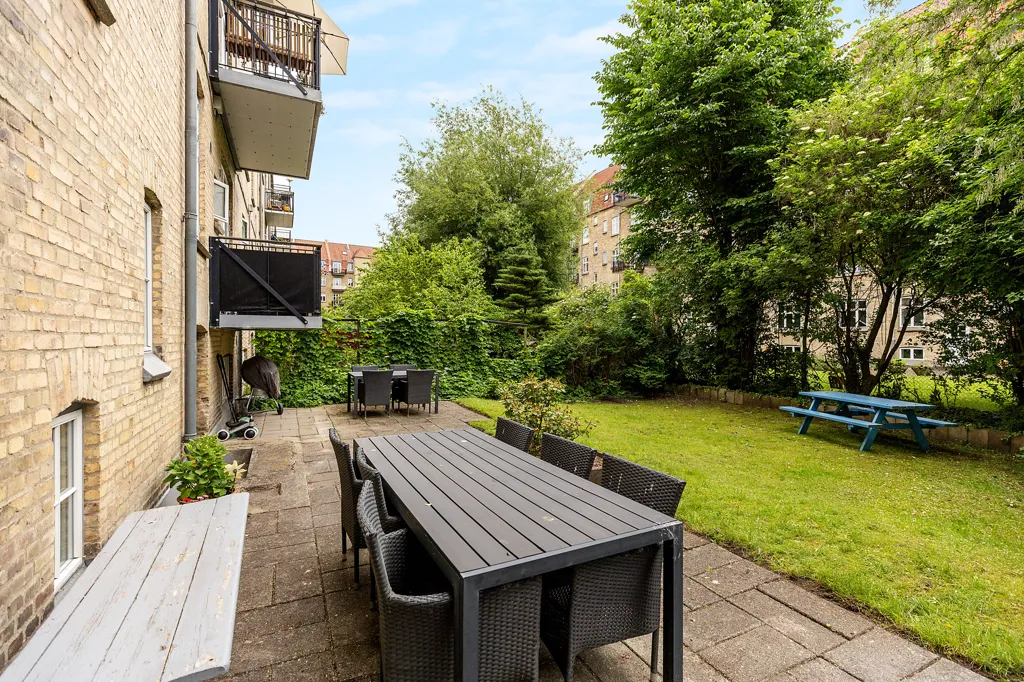 Giardino - Charming Penthouse with Views in Mølleengen