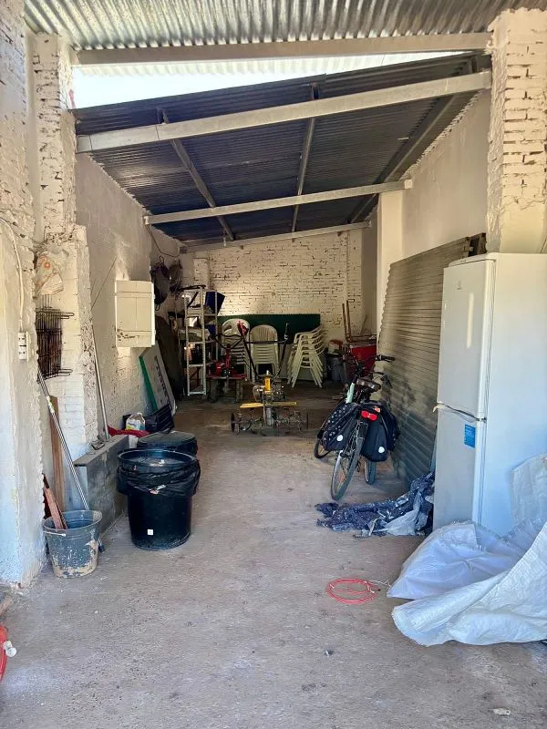 Garage - Historic House with Terrace in Plena Huerta