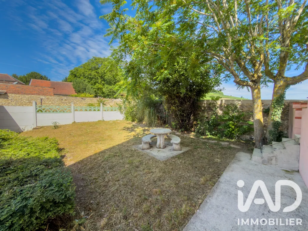 Jardin - Maison de Caractère avec Jardin à Oger