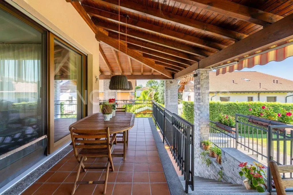Terrasse - Luxury Villa with Lake View in Ispra