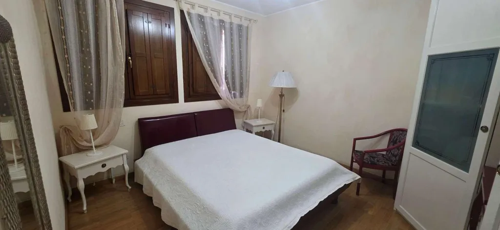 Magamistoad - Bifamiliar Villa with Private Garden in Rubiera