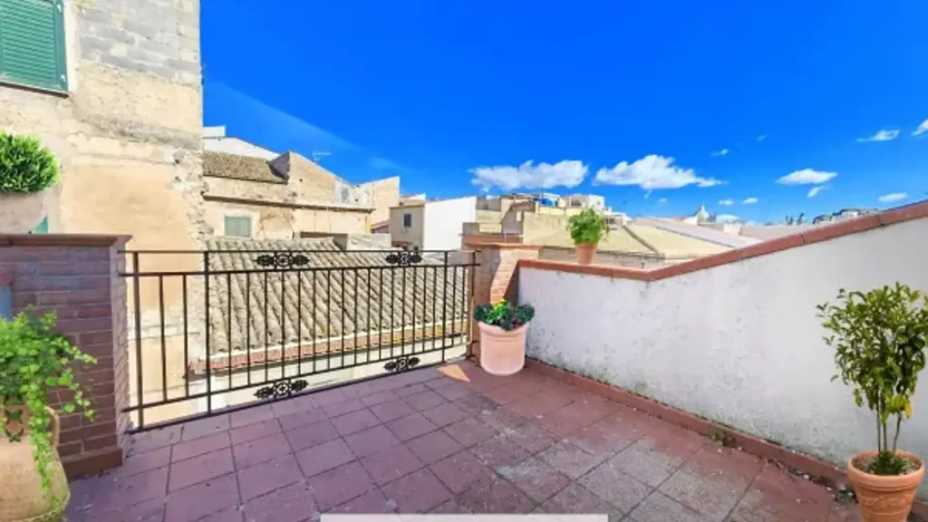 Terrass - Terraced House with Commercial Space in Canicattì