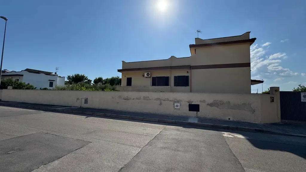 Välivaade - Villa with Private Apartment in Talsano, Taranto