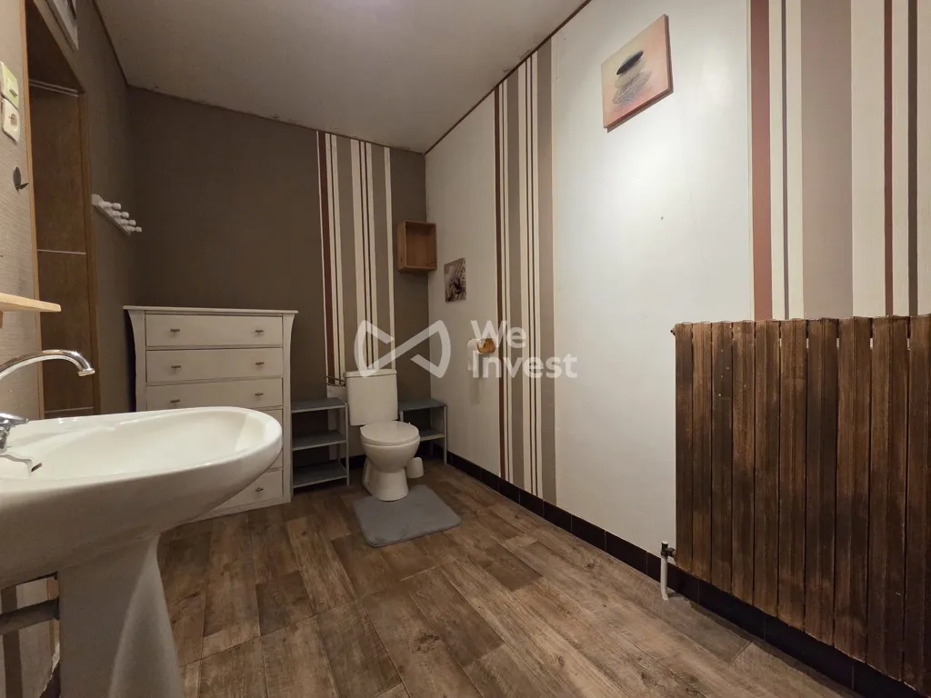Vannitoad - Spacious House with Courtyard in Saint-Laurent-sur-Othain