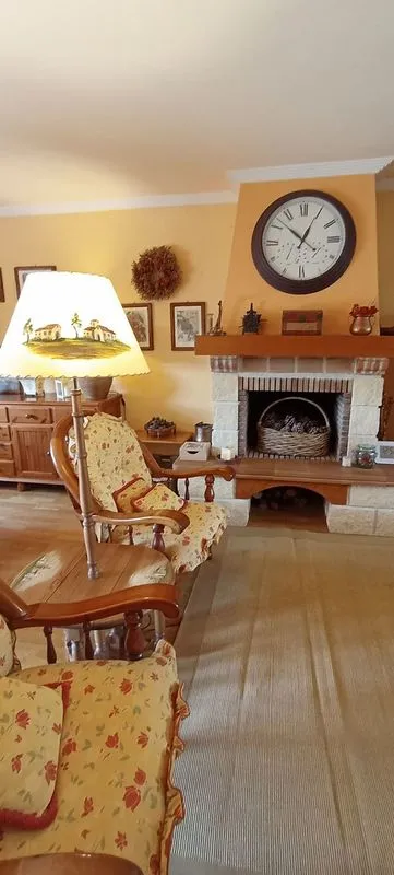 Living Room - Chalet with Pool and Terrace in Simancas