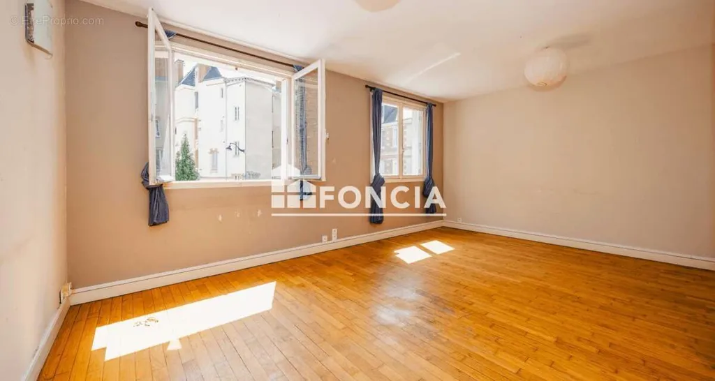 Pièces - Appartement au Calme avec Ascenseur à Rennes Centre