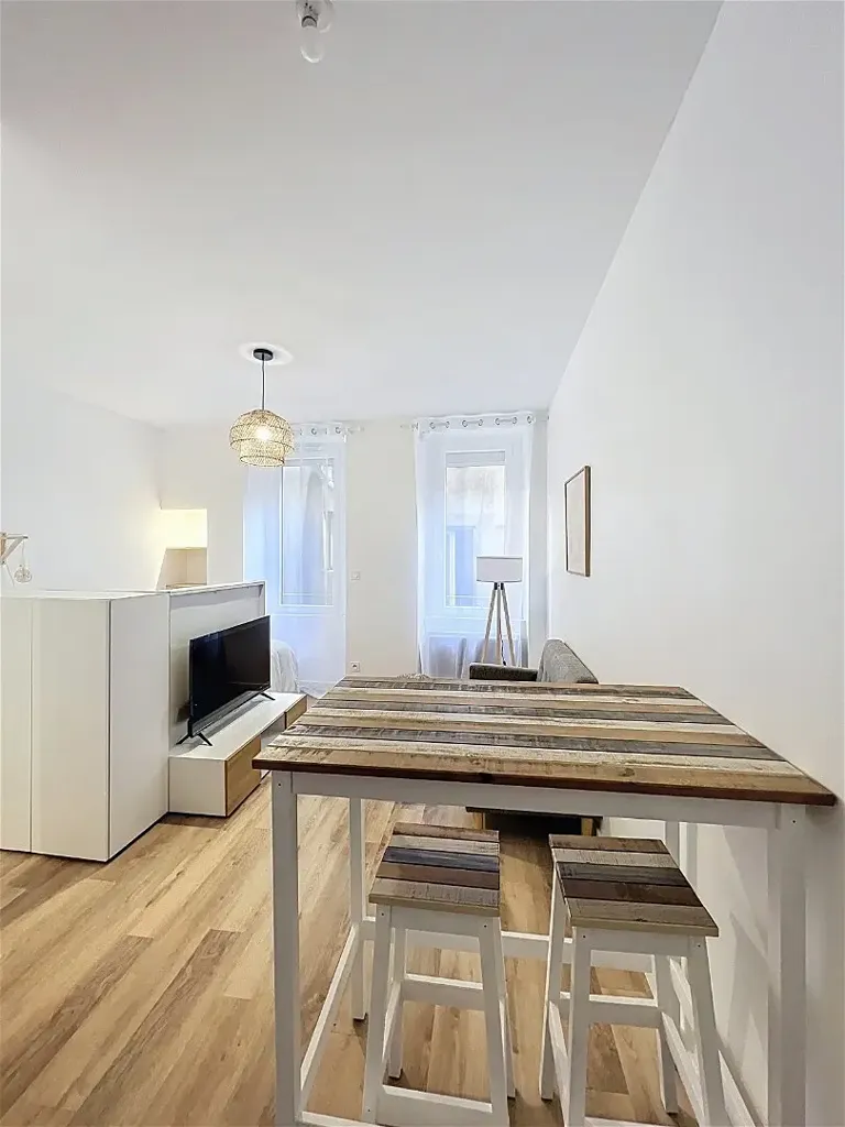 Elutuba - Studio with Balcony in Villeneuve sur Lot