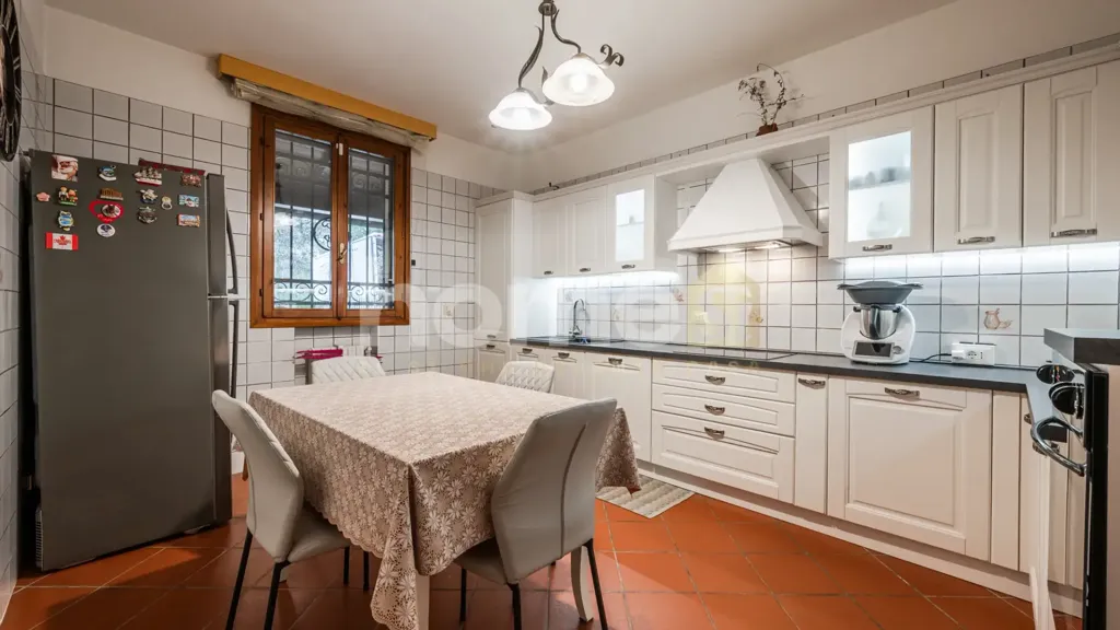Köök - Luxury Villa with Garden in Modena
