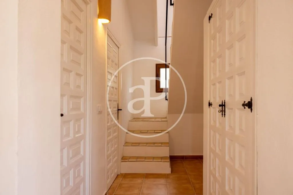 Esik - Luxury Villa with Pool in Javea