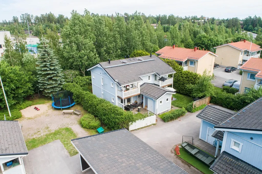 Vista aerea - Two-Storey Asumisoikeus with Garden in Kilo, Espoo