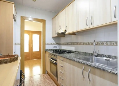 Kitchen - Apartment with Balcony in Eixample, Barcelona