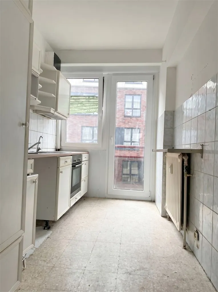 Köök - Apartment with Terrace in Molenbeek-Saint-Jean