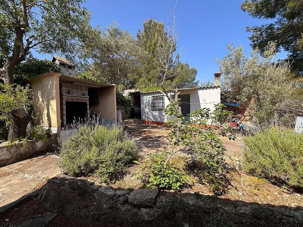 Välivaade - Rustic Chalet with Pool in Turís