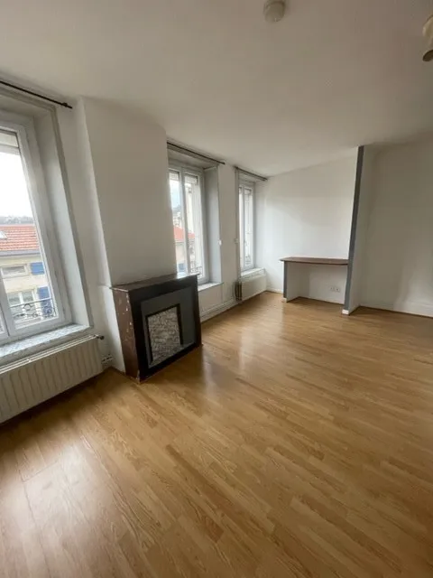Living Room - 1-Bedroom Apartment in Nancy