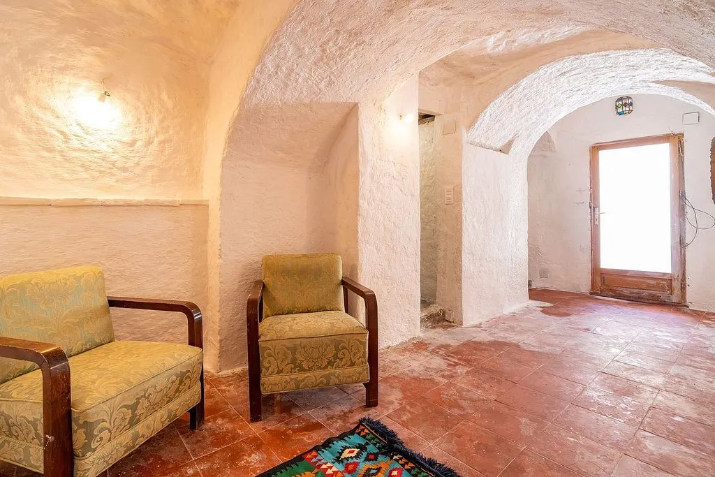 hallway_entrance